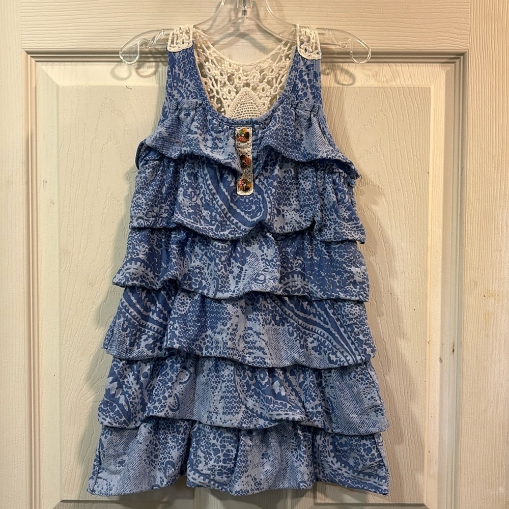 🐰 Haani able Ruffle Tiered and Lace Dress size 5